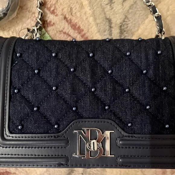 Badgley Mishka blue denim and vegan leather faux pearl messenger bag. NWT - Picture 4 of 10